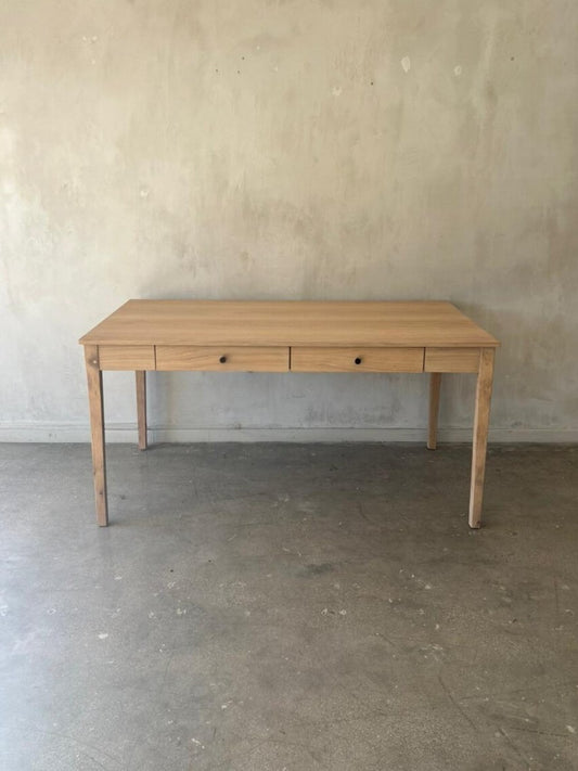 Brussels Desk