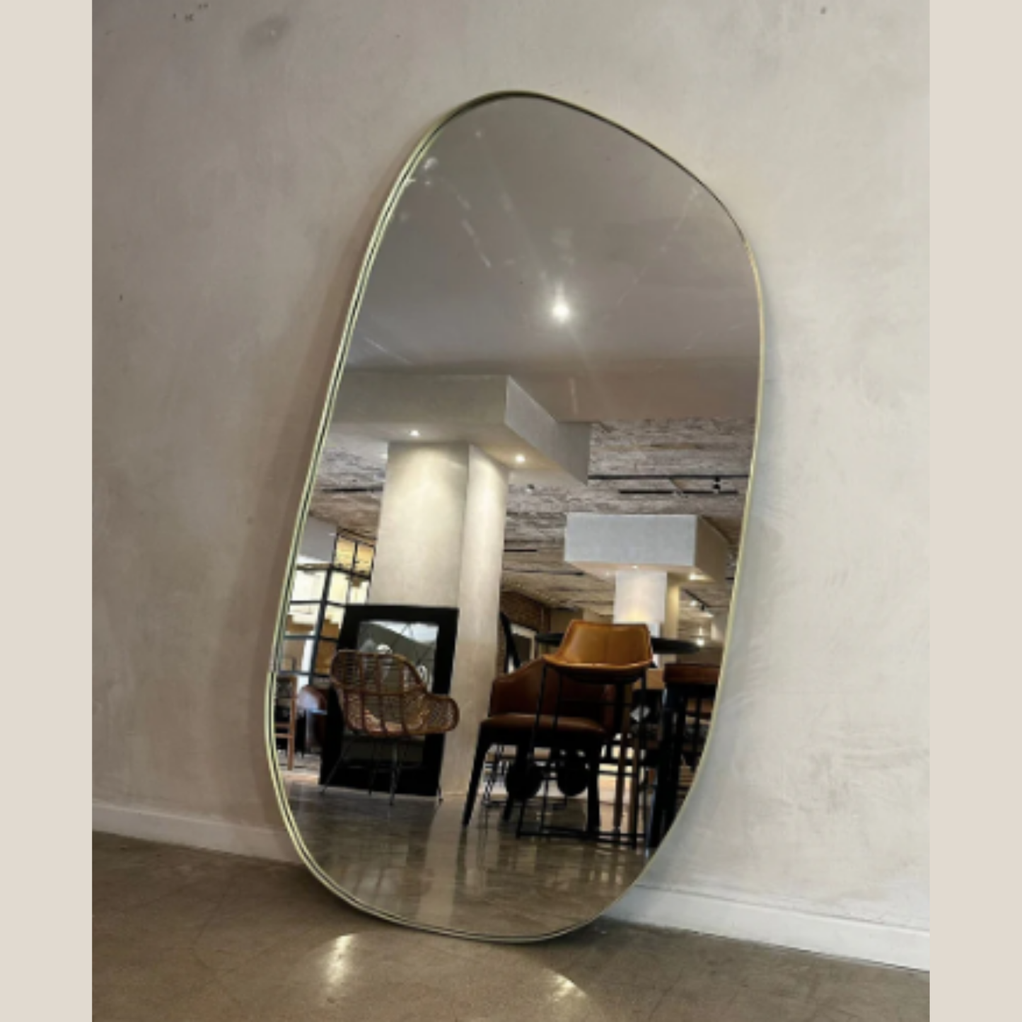 Odd Mirror